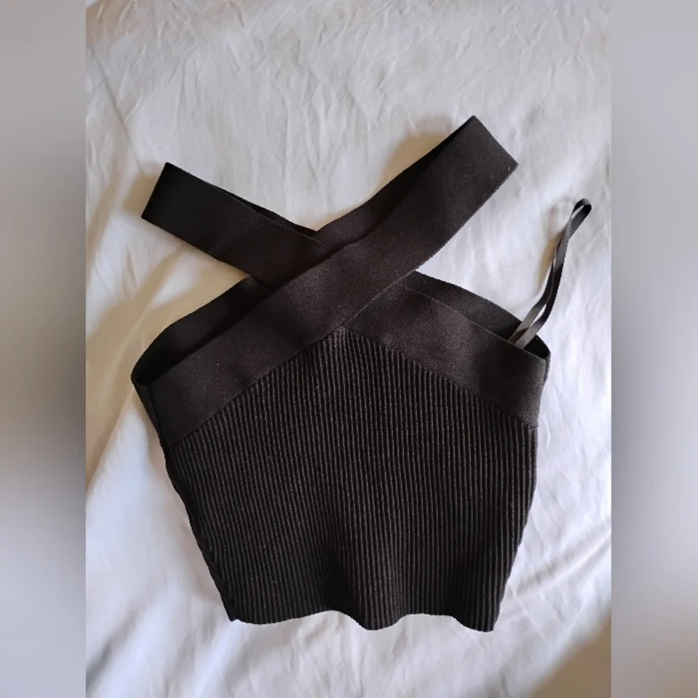 Babaton Crop Top Black New Small - Picture 2 of 6
